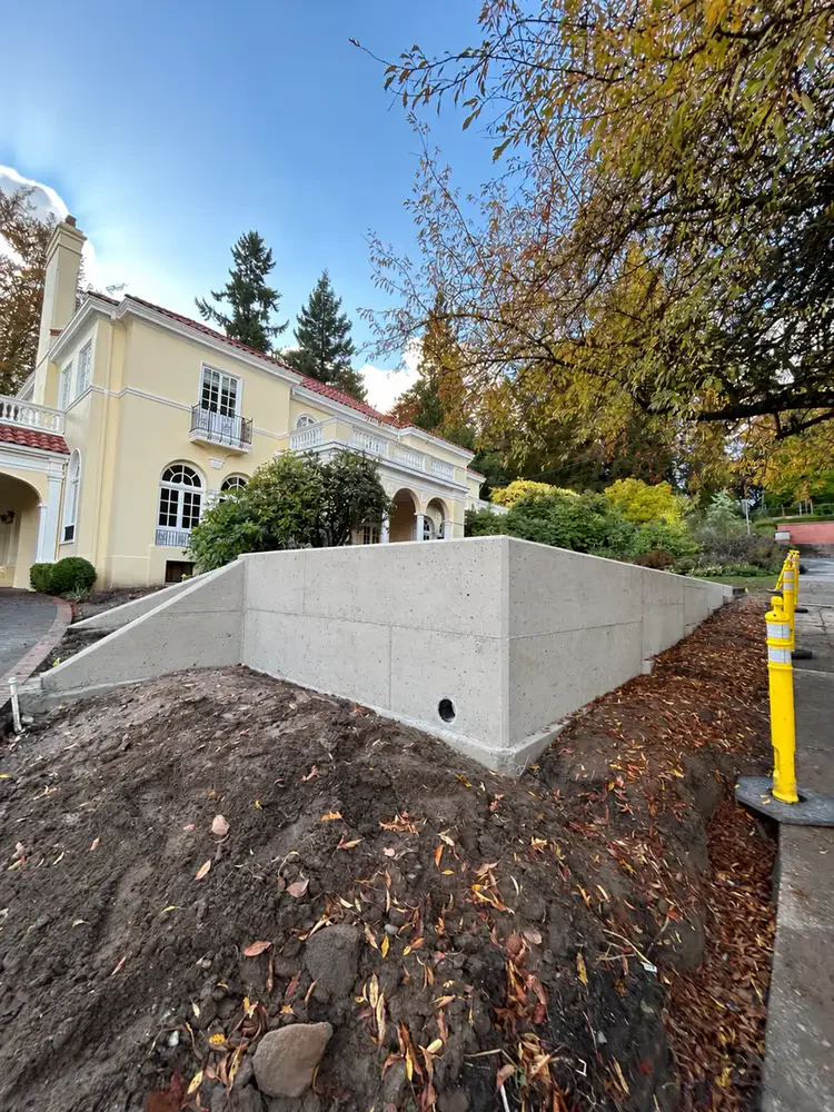 Retaining Wall - Platinum Construction